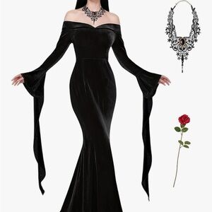 Morticia Addams Costume